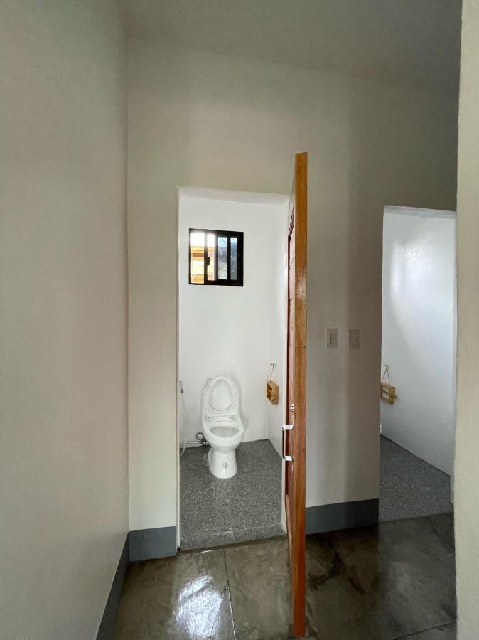 Momo Hostel Moalboal Ngoại thất bức ảnh