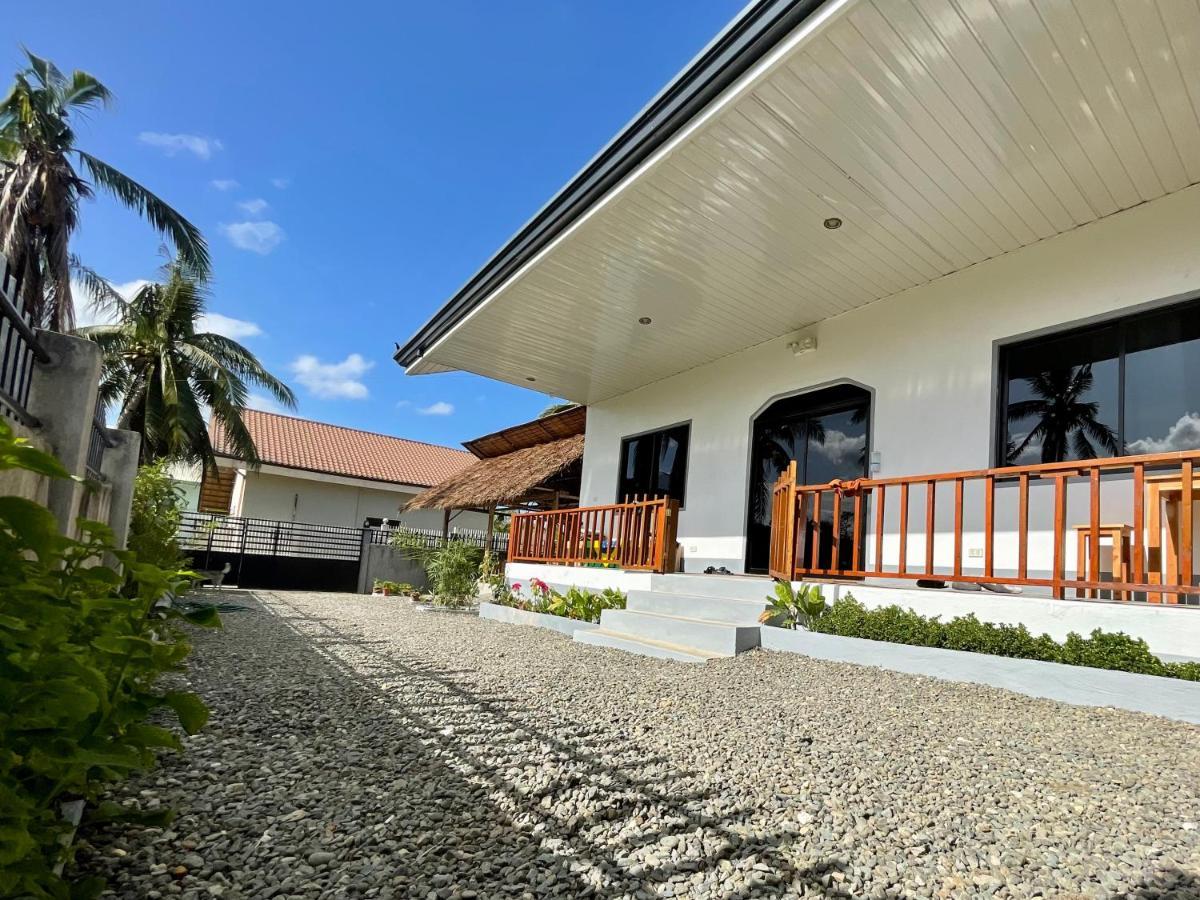 Momo Hostel Moalboal Ngoại thất bức ảnh
