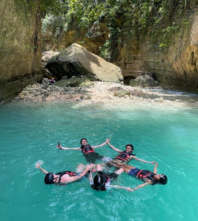 Momo Hostel Moalboal Ngoại thất bức ảnh